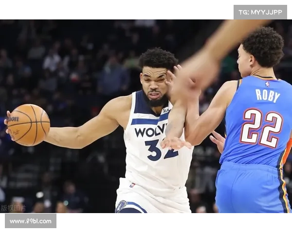 雷霆对阵魔术巅峰对决谁能掌控赛场赢得最终胜利旗帜